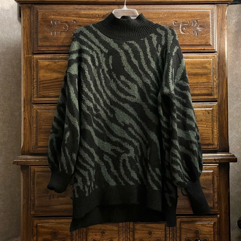 HYFVE Black and Green Zebra Striped Knit Sweater